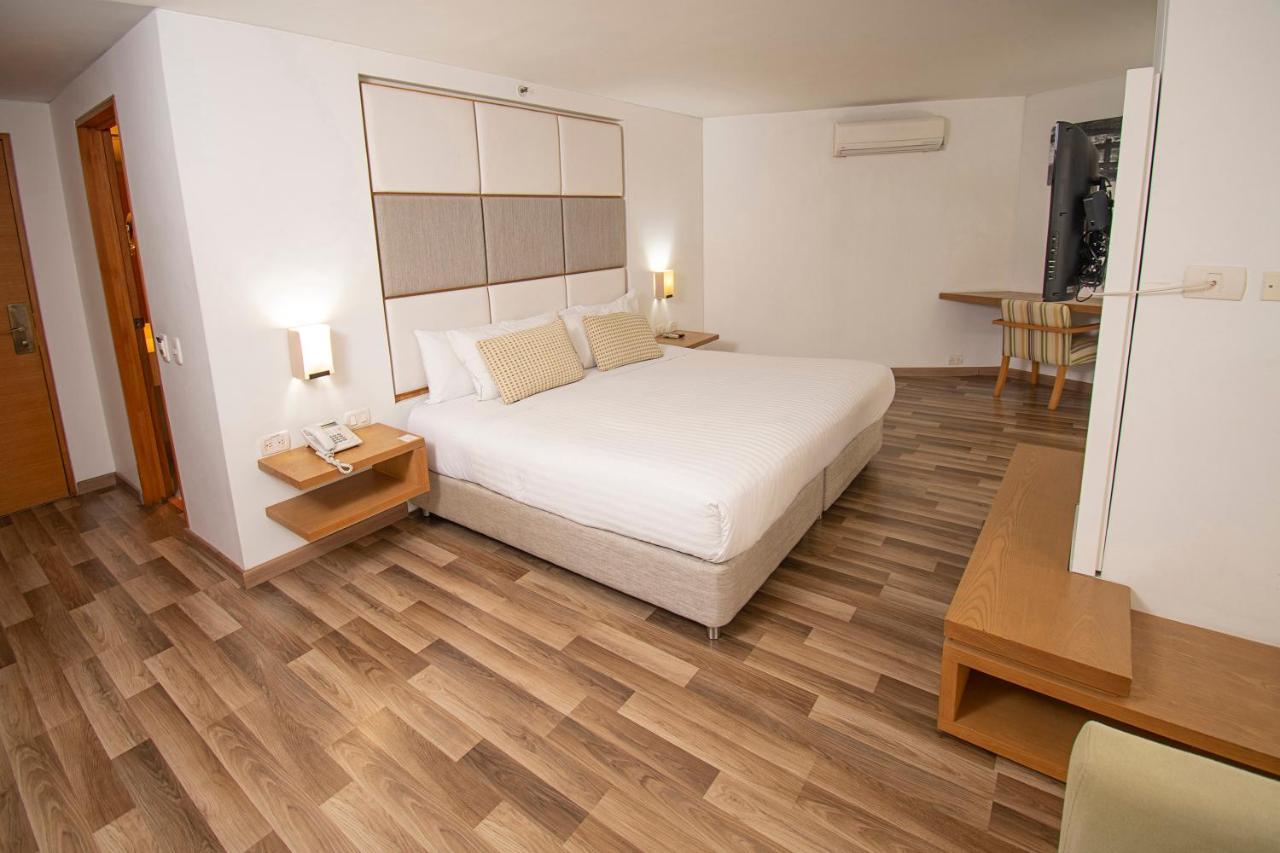 Hotel Cosmos Cali Ngoại thất bức ảnh