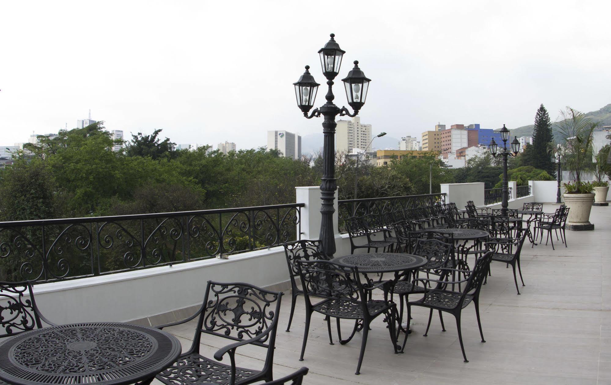 Hotel Cosmos Cali Ngoại thất bức ảnh