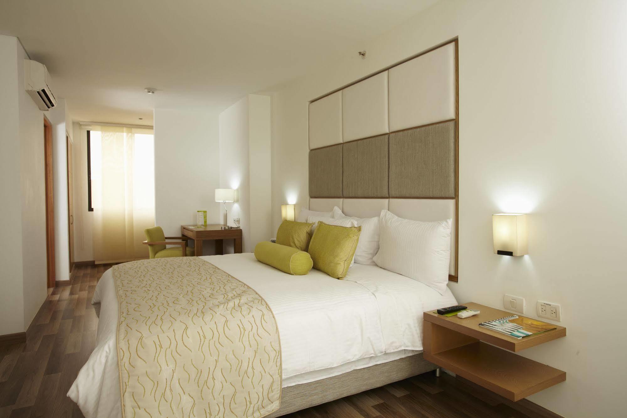 Hotel Cosmos Cali Ngoại thất bức ảnh