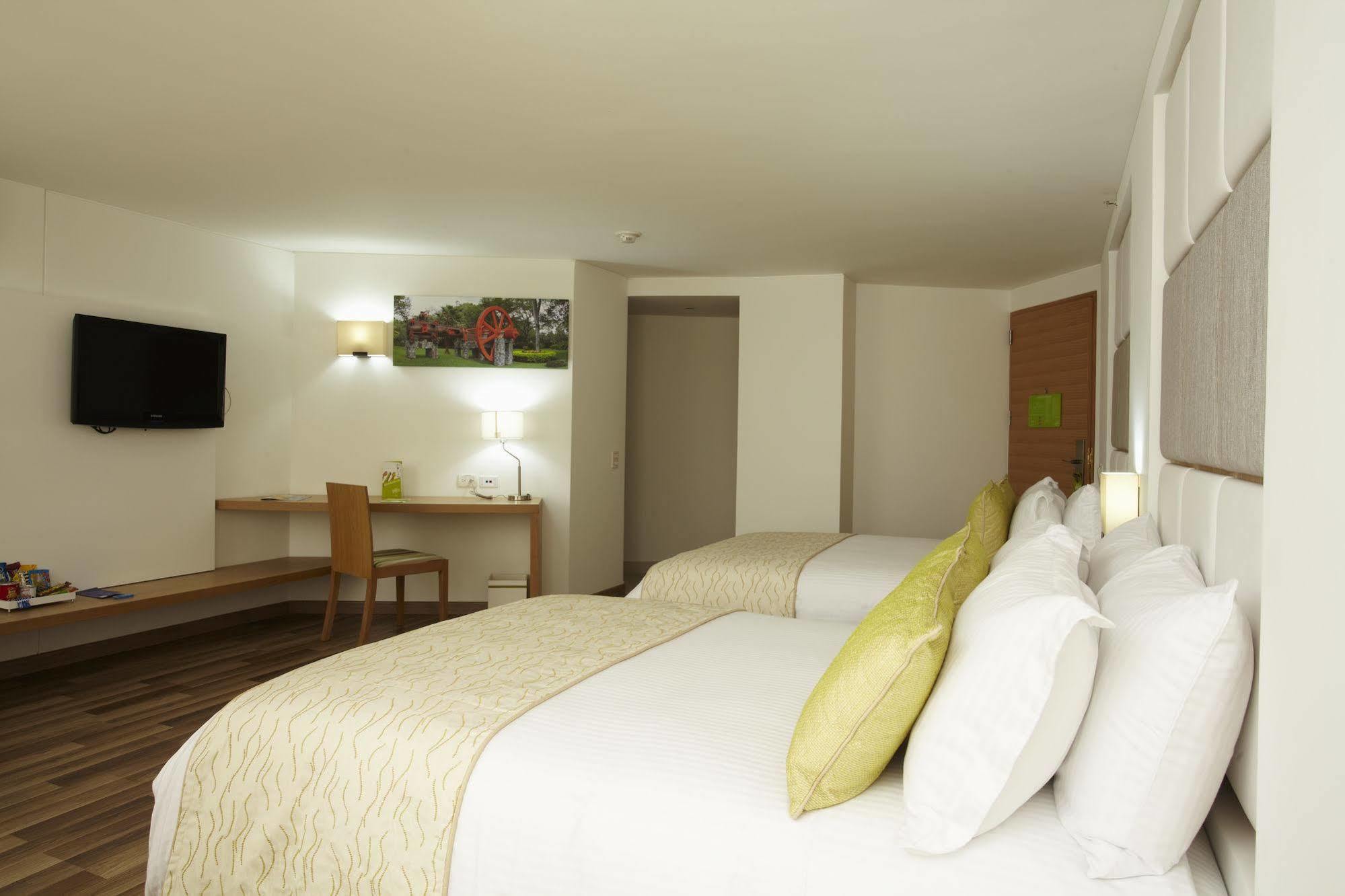 Hotel Cosmos Cali Ngoại thất bức ảnh