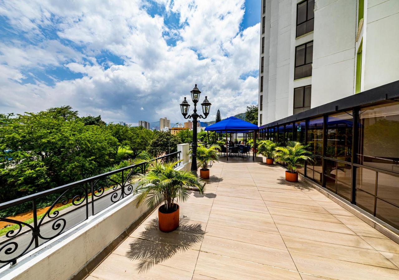 Hotel Cosmos Cali Ngoại thất bức ảnh